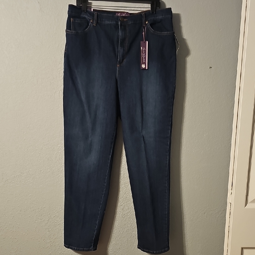 Gloria Vanderbilt Blue Straight Leg Jeans with Streamlined Fit